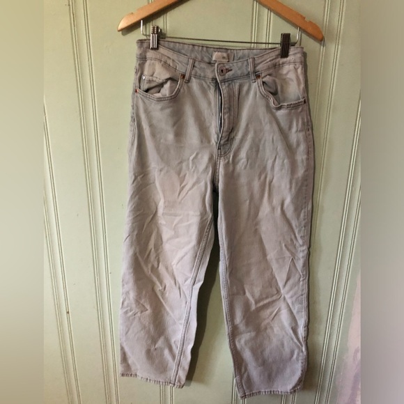 🟣 H&M | White Wash Jeans - Picture 1 of 4